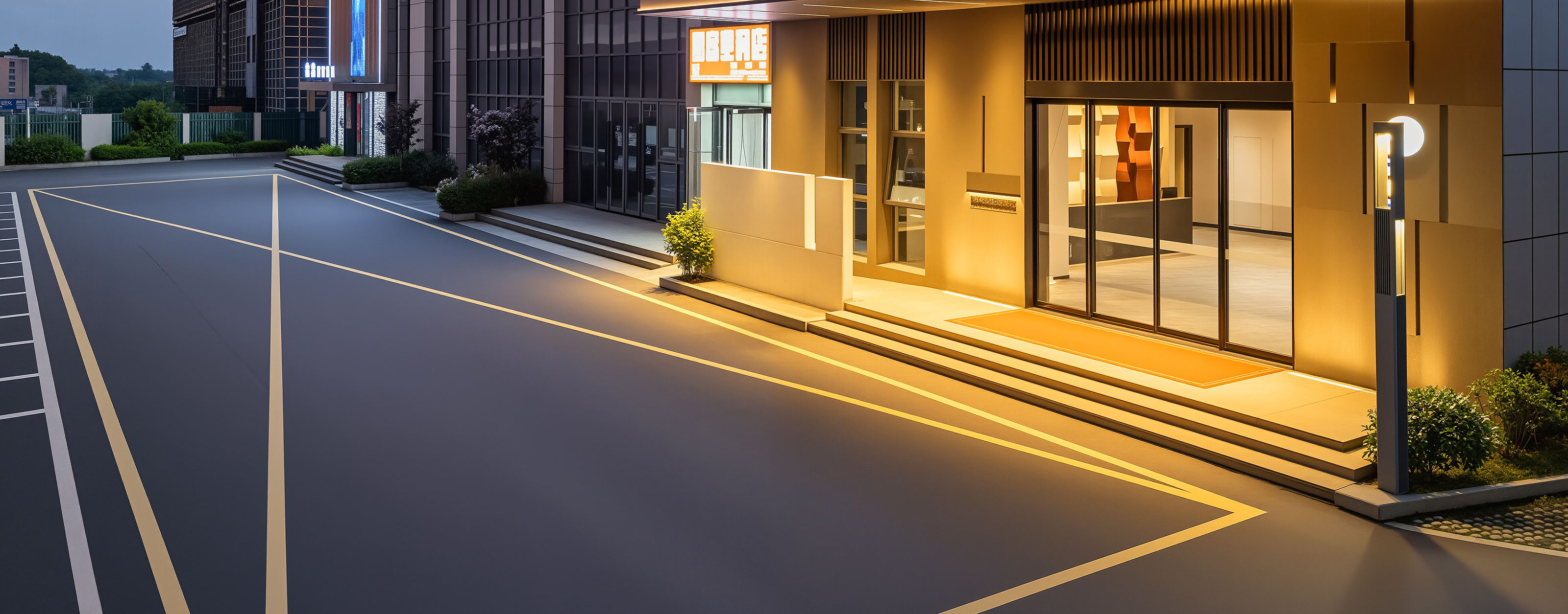 酒店门头黄昏